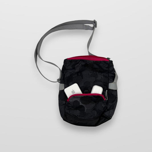 Y2K Nike Grid Camo Side Bag In Black