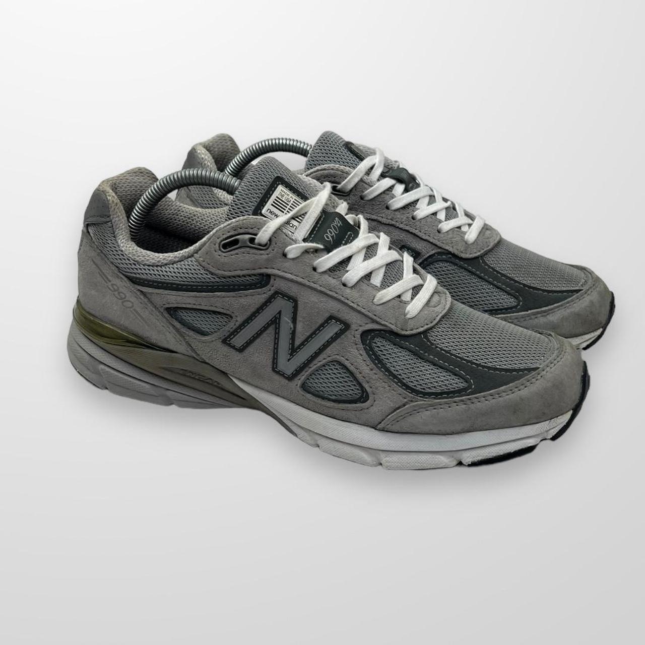 New Balance 990 V4 Trainers In Grey