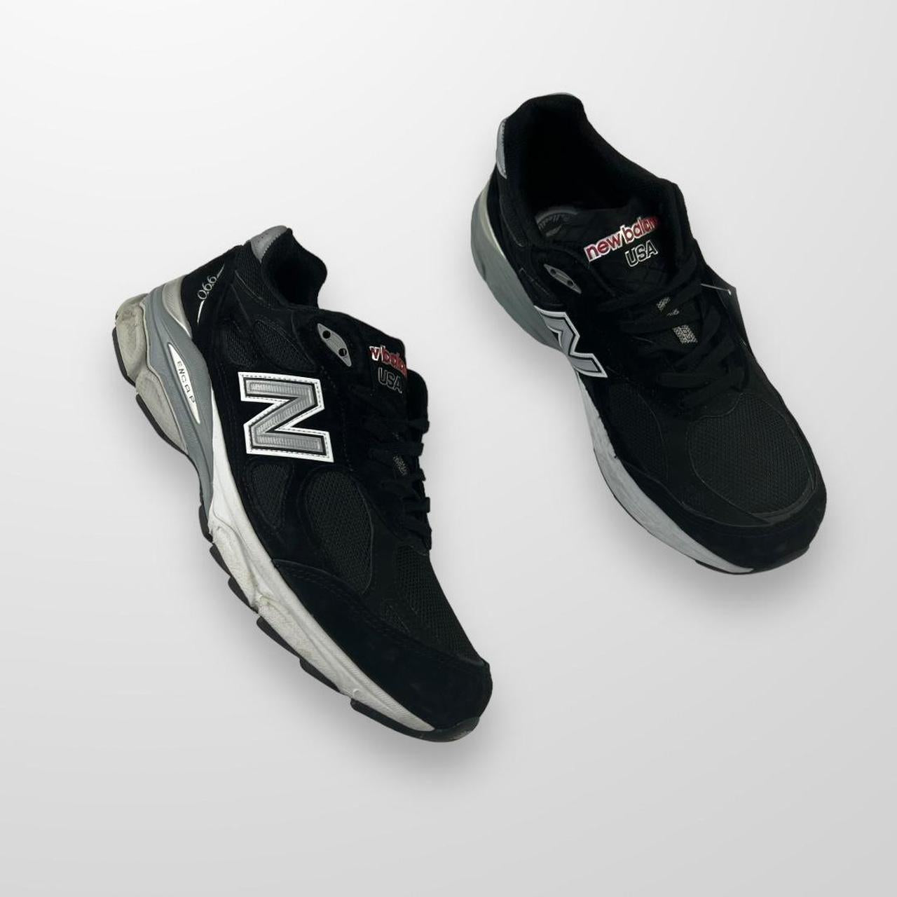 New Balance 990 V3 Trainers In Black