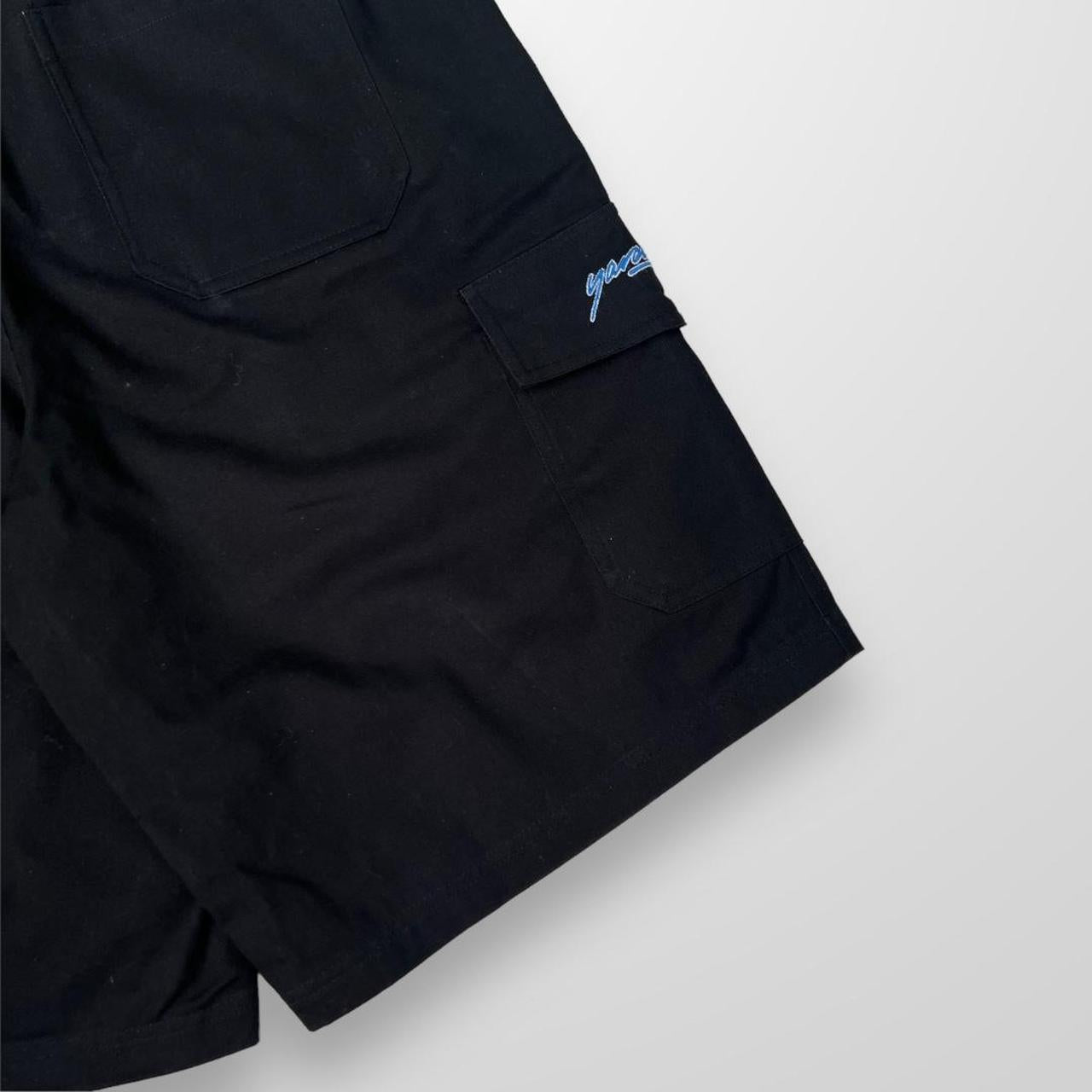 Yardsale Cargo Shorts In Black & Blue