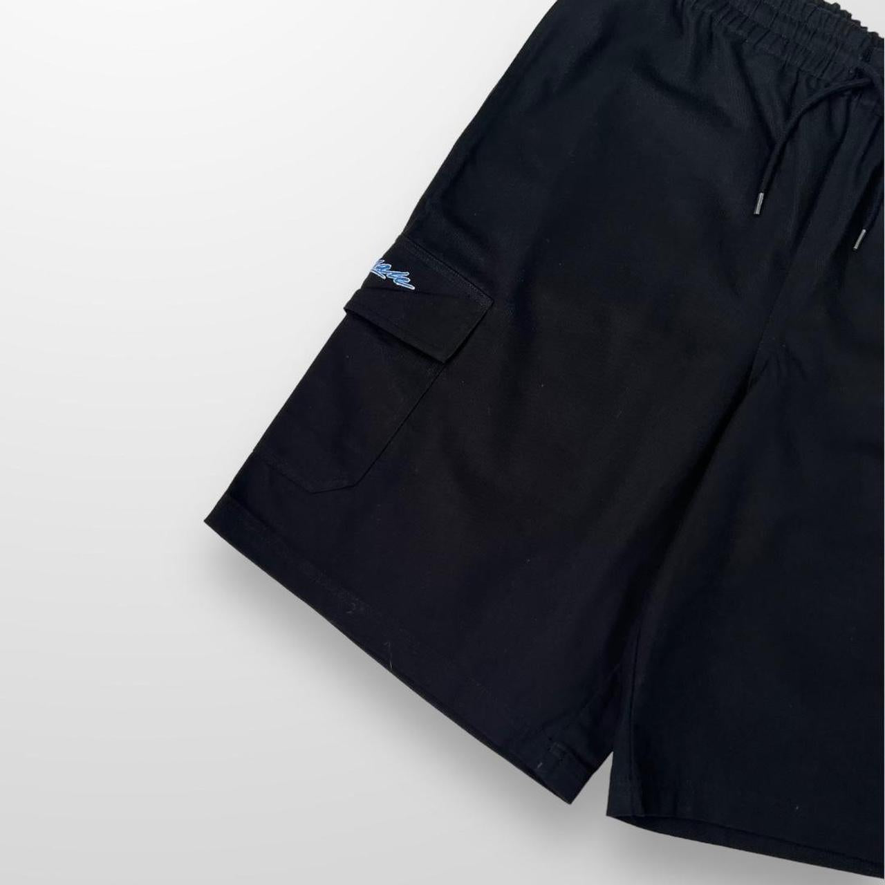 Yardsale Cargo Shorts In Black & Blue