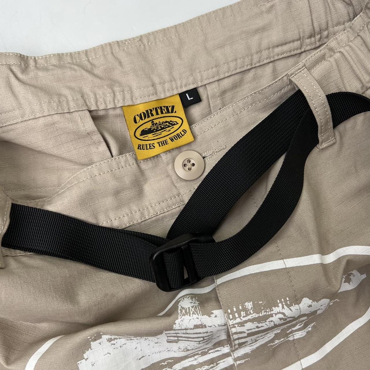 Corteiz Cargo Shorts In Beige