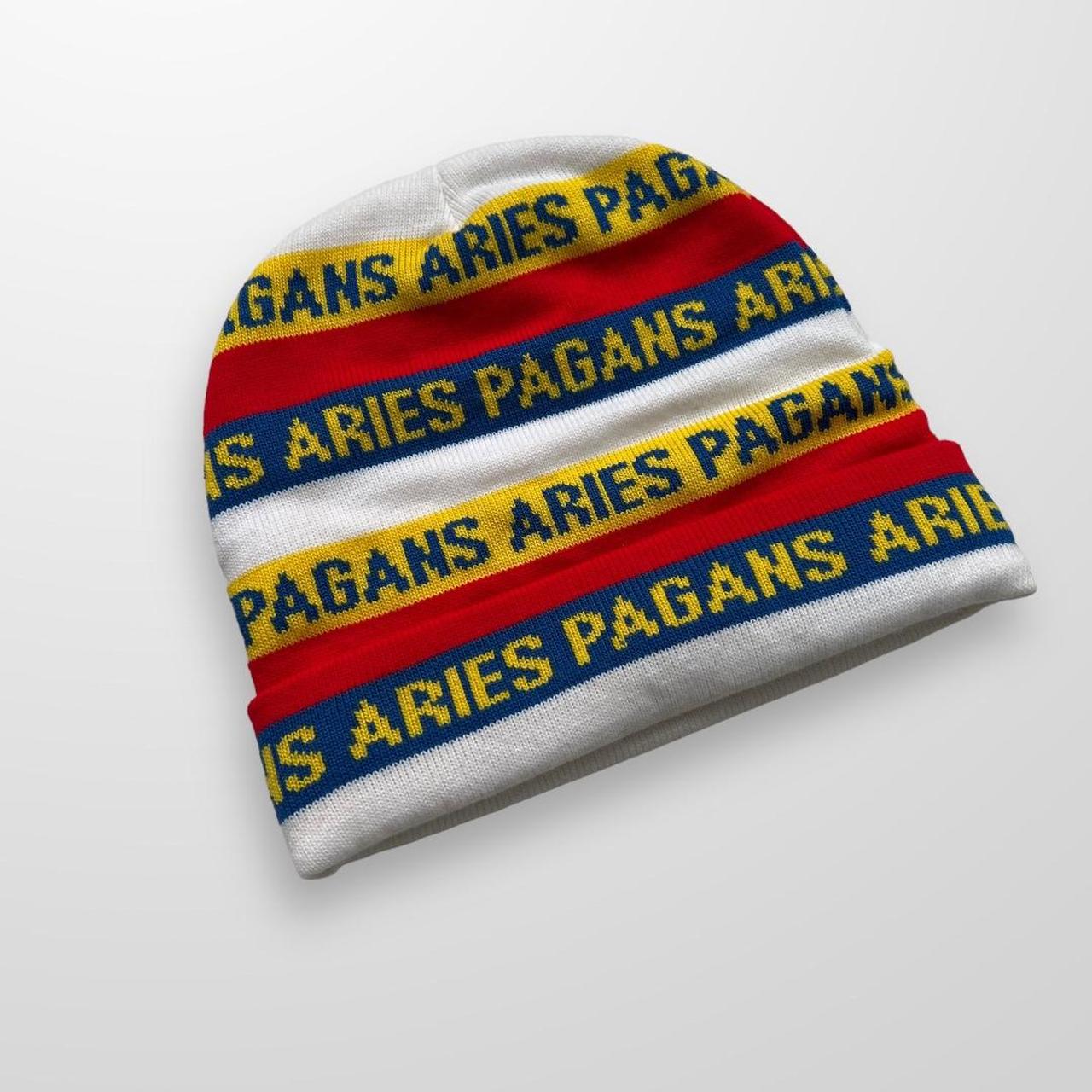 Aries Pagans Beanie In Red