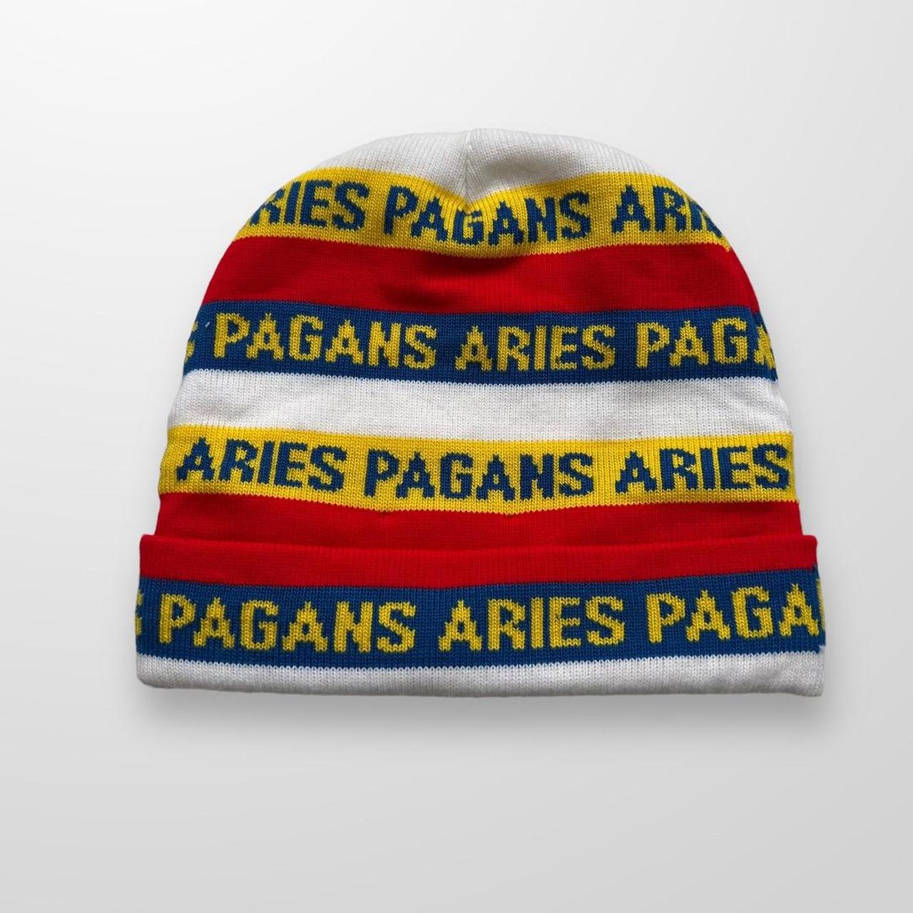 Aries Pagans Beanie In Red