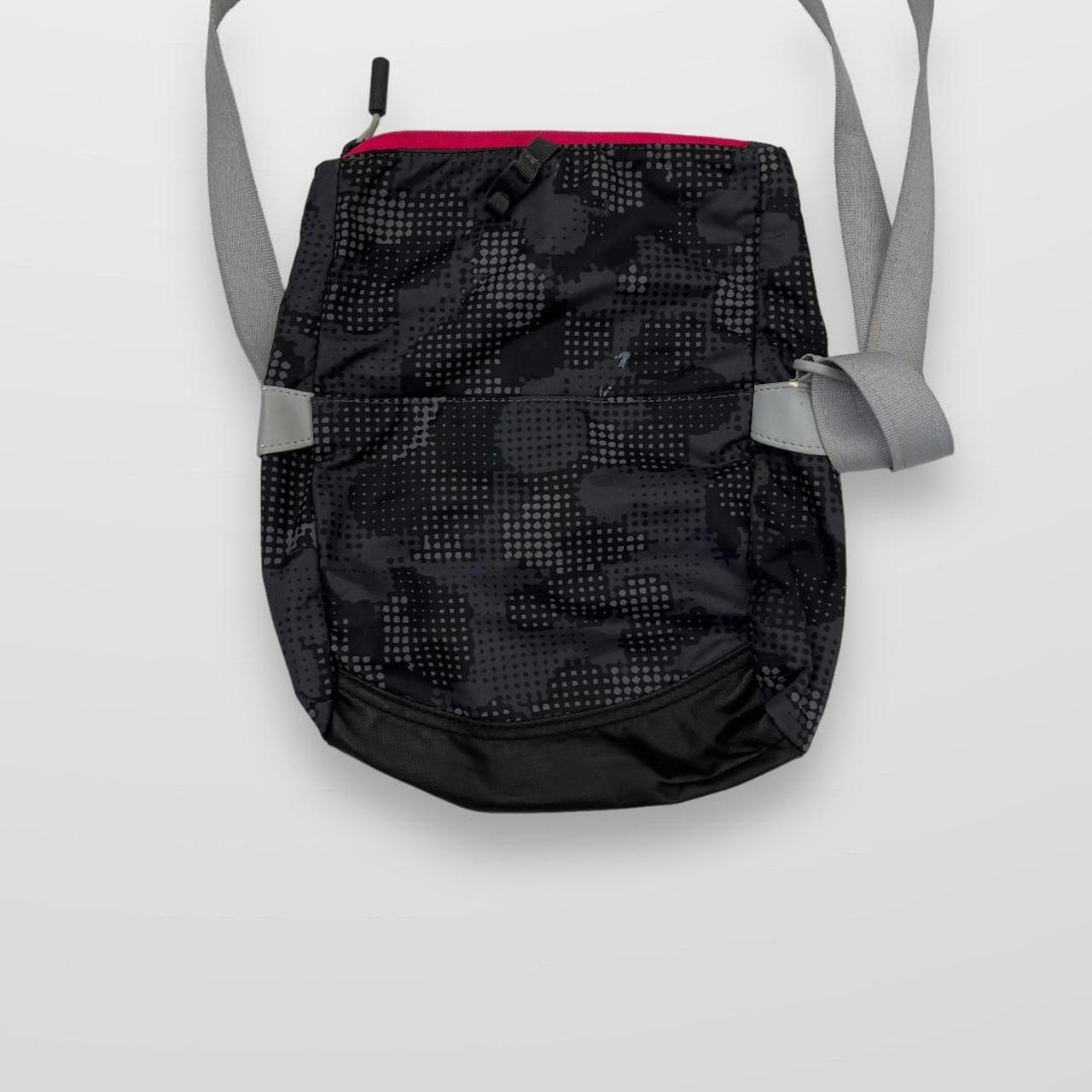 Nike discount side bag