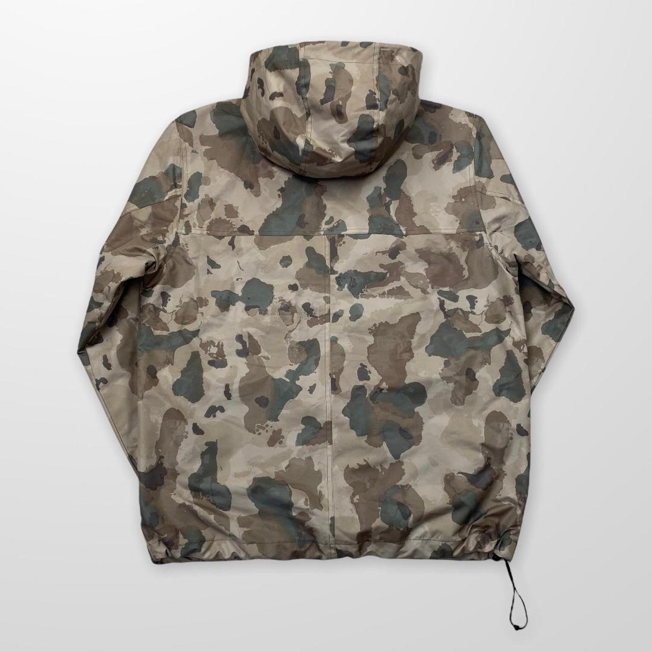 Carhartt WIP Windbreaker Pullover Jacket In Camo, Thyme / Black