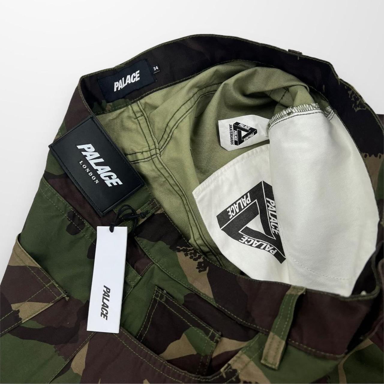 Palace Baggy Cargo Shorts In Camo