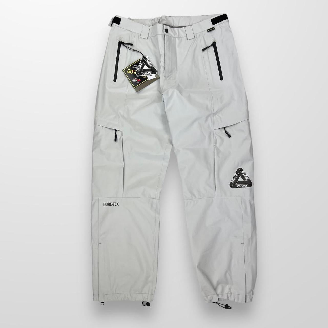 Palace Gore-Tex Cargo Bottom In White