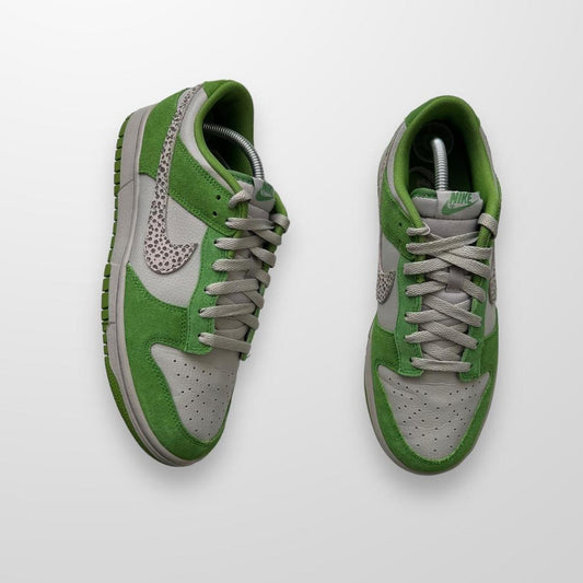 Nike Dunk Low AS Safari Swoosh Chlorophyll Trainers In Green