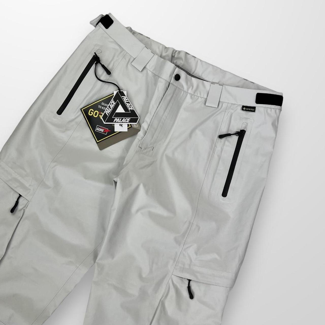 Palace Gore-Tex Cargo Bottom In White