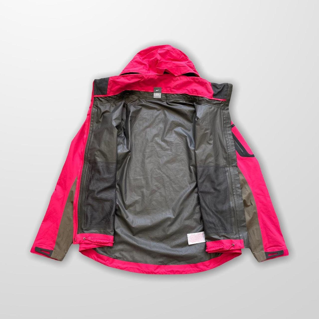 Vintage Nike ACG Gore-Tex Jacket In Pink & Grey