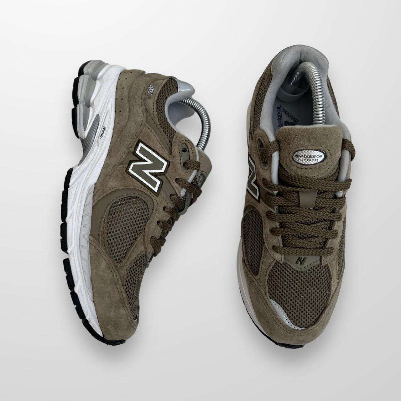 New Balance 2002R Trainers In Olive Green