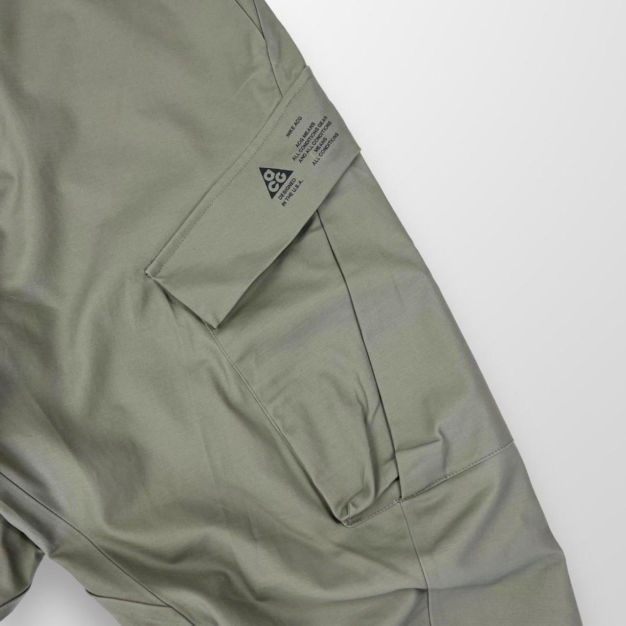 Nike ACG Cargo Trousers In Grey