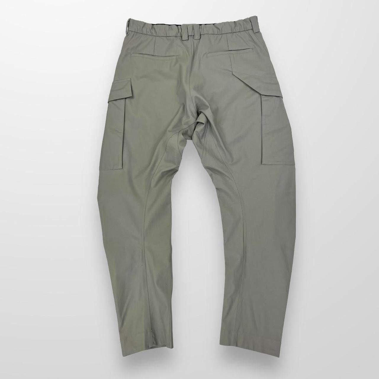 Nike ACG Cargo Trousers In Grey