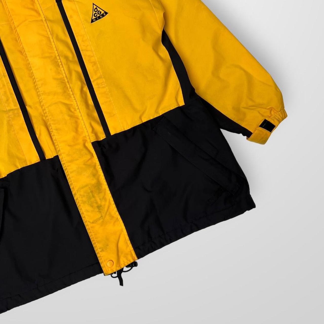 Vintage Nike ACG Jacket In Back & Yellow