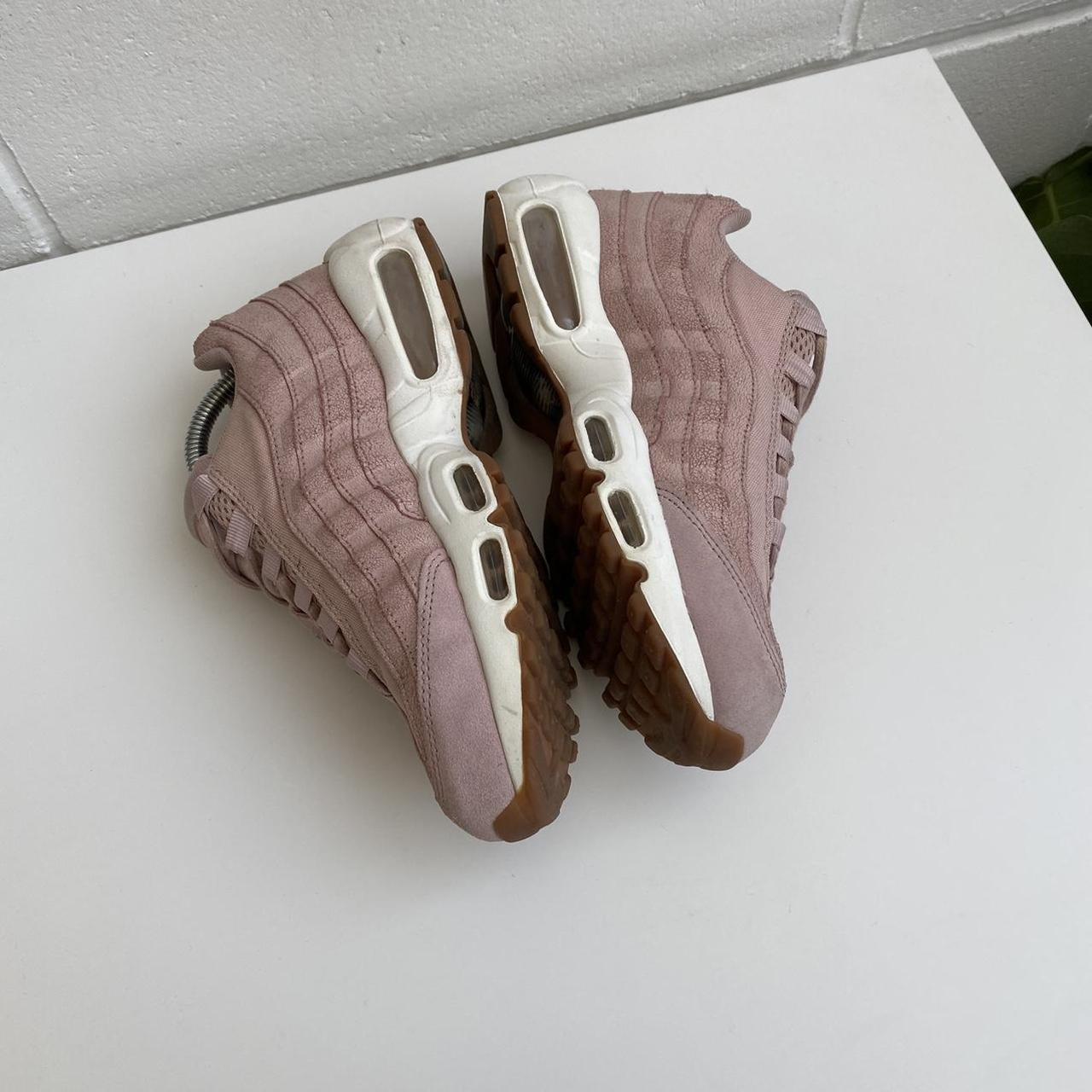 Nike air max sale 95 gum sole