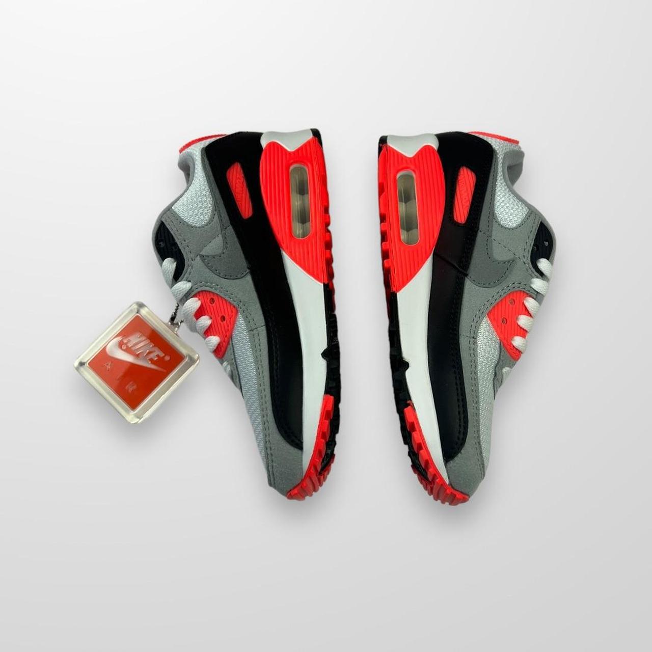 Nike Air Max 90 Infrared Trainers