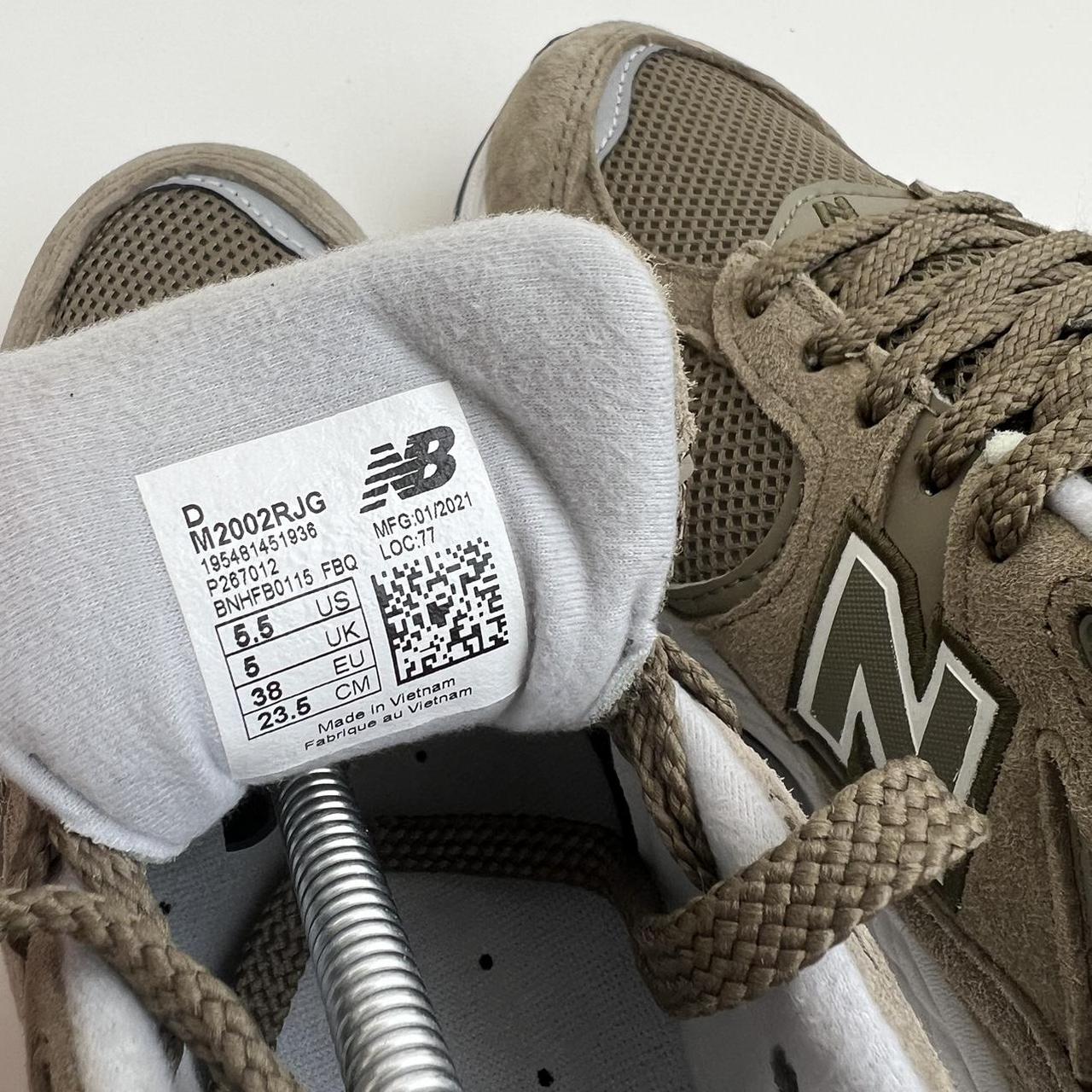 New Balance 2002R Trainers In Olive Green