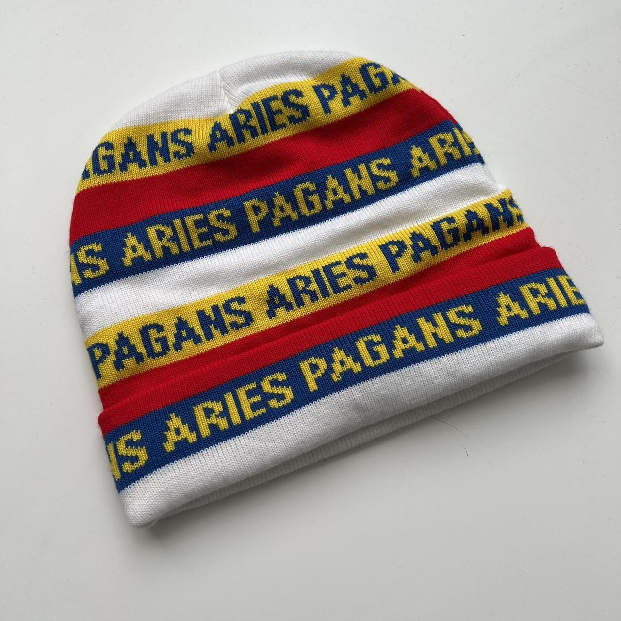 Aries Pagans Beanie In Red