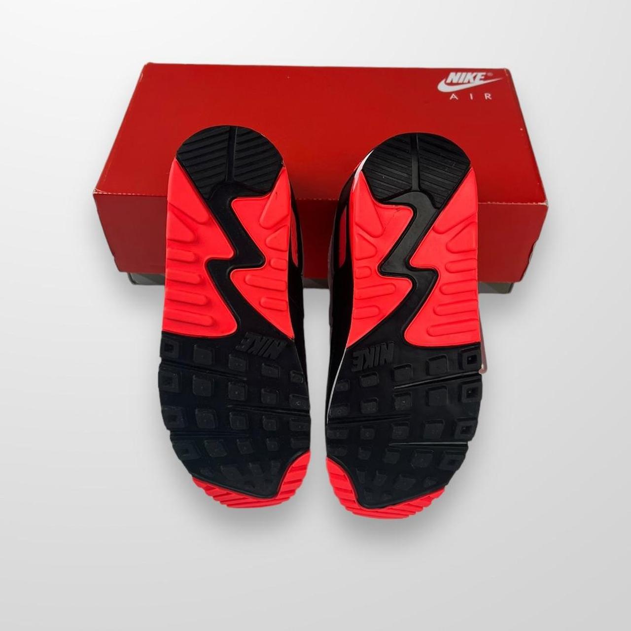 Nike Air Max 90 Infrared Trainers