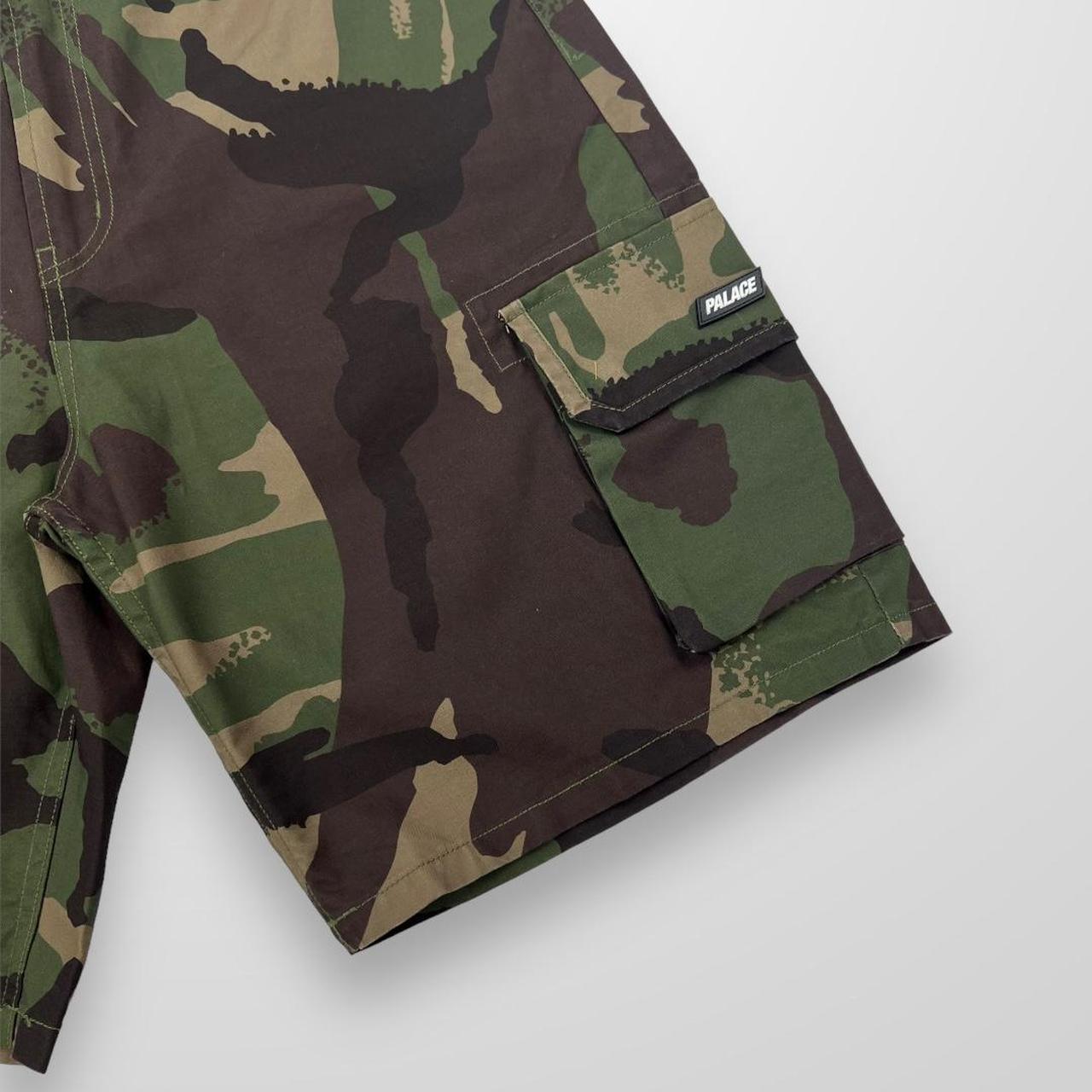 Palace Baggy Cargo Shorts In Camo